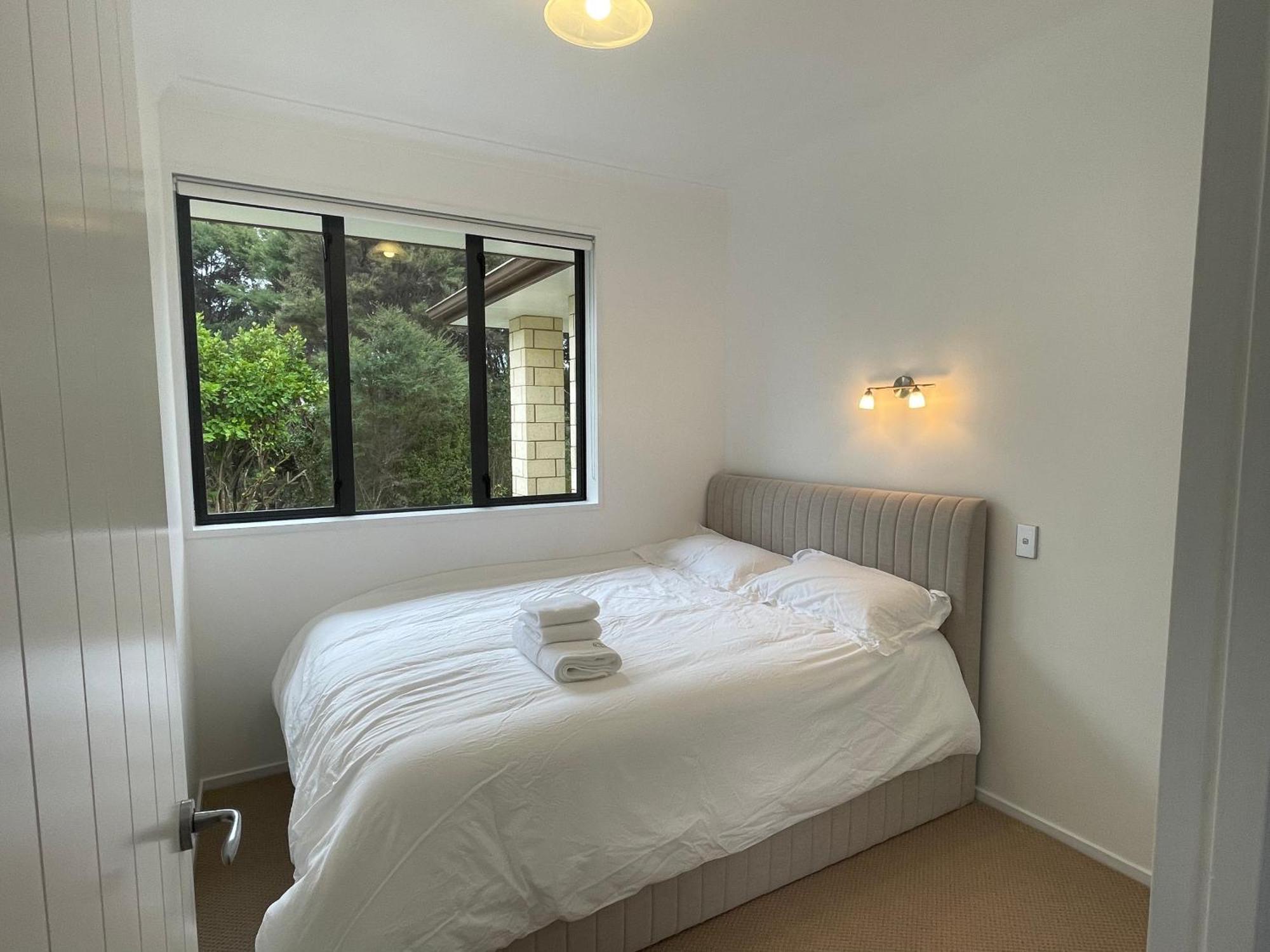 Charming Home Near Nature Auckland Extérieur photo