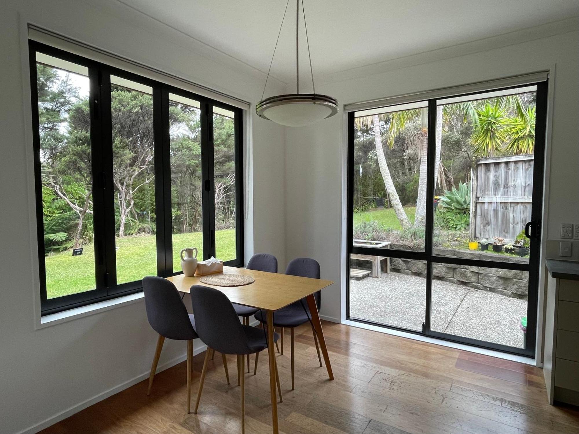 Charming Home Near Nature Auckland Extérieur photo